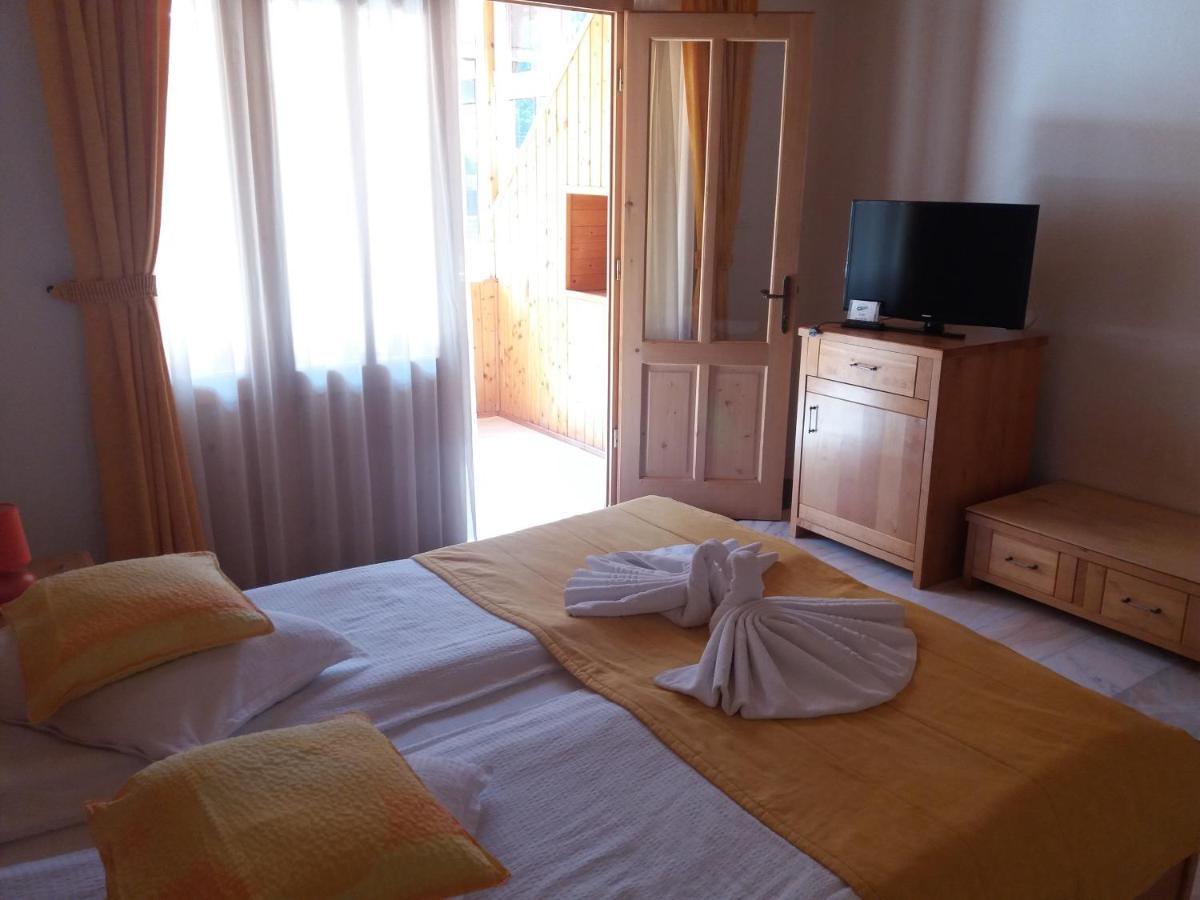 Vila Sara/Adult Only Sovata Esterno foto